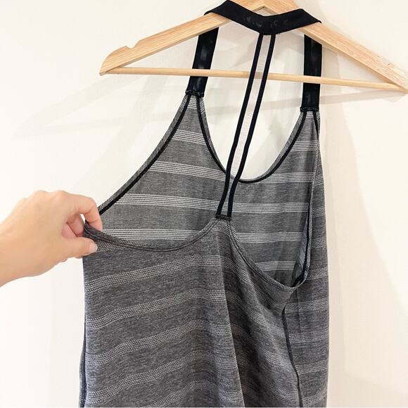 Nike Dri-Fit Running Tank Top Racer Back Woman size XS Gray - Picture 4 of 6